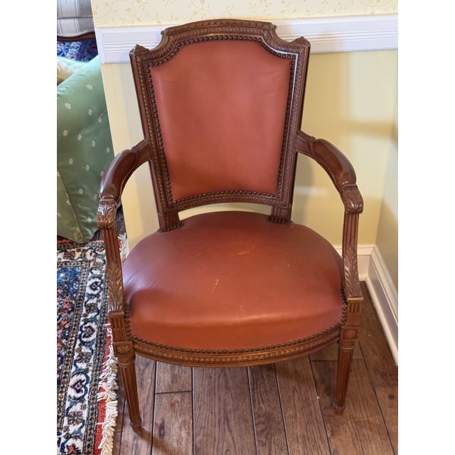 Early 20th Century 4-Piece French Louis XVI–Style Leather Seating Set — Settee & 3 Armchairs For Sale - Image 5 of 17
