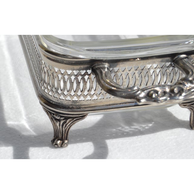 1950s Pyrex Glass Silver Plate Holders Rectangle Baking Pan Casserole Serving Dishes - Set of 2 For Sale - Image 11 of 18
