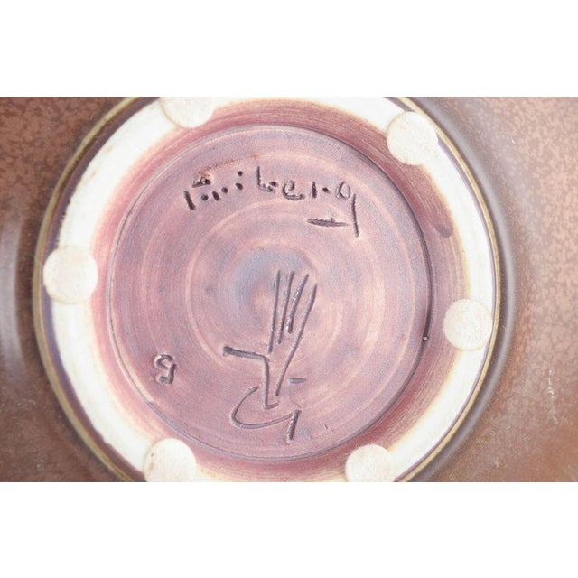 Berndt Friberg Brown Glazed Studio Ceramic Bowl with Light Rim by Berndt Friberg for Gustavsberg, 1965 For Sale - Image 4 of 5