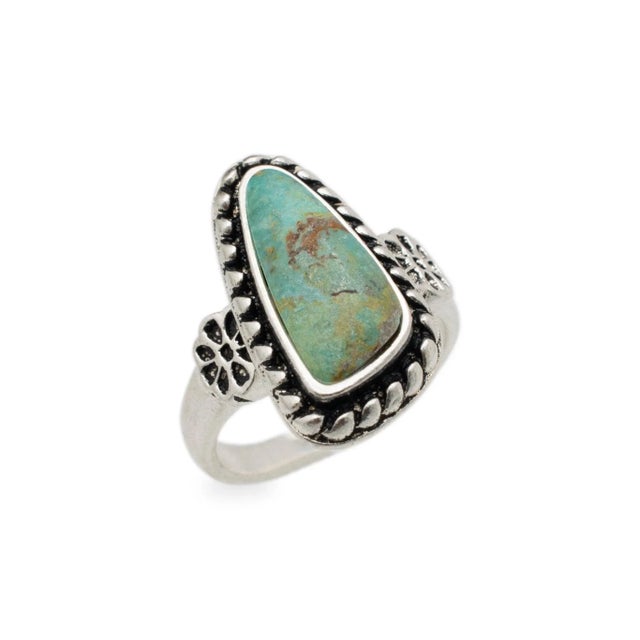 Ladies matte finished silver vintage cocktail ring with a half-round shank. The metal was tested and determined to be 925...