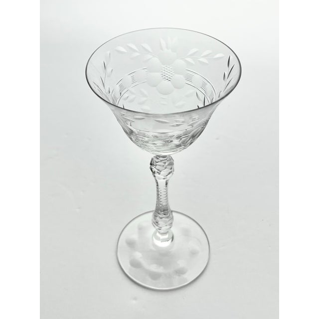 1940s 1940s Cambridge “Lucia” Etched Liquor Cocktail Cordial Wine Glass - Set of 6 For Sale - Image 5 of 8