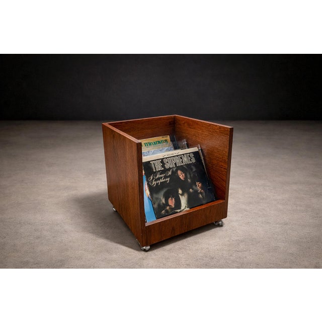 Magazine Rack With Wheels, Unknown, 1970s For Sale - Image 9 of 12