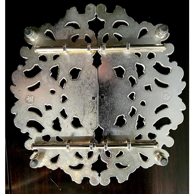 1960s The Sheffield Silver Co. Vintage Fine Silver Plate Trivet For Sale - Image 5 of 13