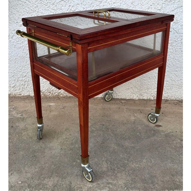 1950s 1950s Wood & Brass Display Bar Cart For Sale - Image 5 of 10