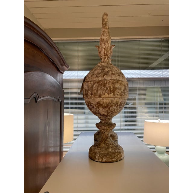Traditional Early 20th Century Drum and Company Decorative Finials - a Pair For Sale - Image 3 of 6