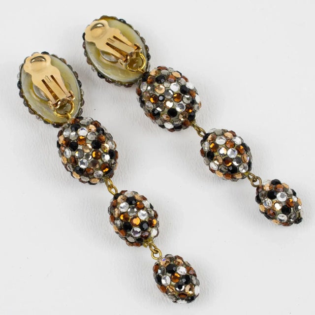 Richard Kerr Richard Kerr Topaz, Silver and Gray Crystal Dangle Pair of Clip Earrings For Sale - Image 4 of 6