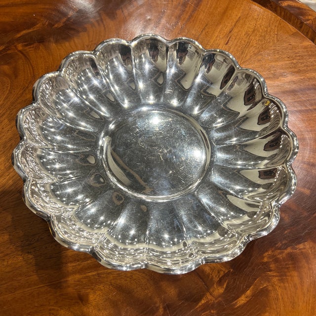 Vintage’s & Barton Scalloped Silver Plate Decorative Serving Bowl