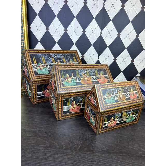 Indian Trio Indian Hand-Painted Nesting Wooden Boxes - Mid 20th Century Set of 3 For Sale - Image 3 of 16