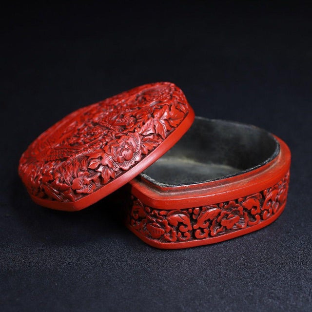 Red Vintage Chinese Carved Cinnabar Lacquer Heart-Shaped Box, Dragon & Phoenix Among Peonies For Sale - Image 8 of 10