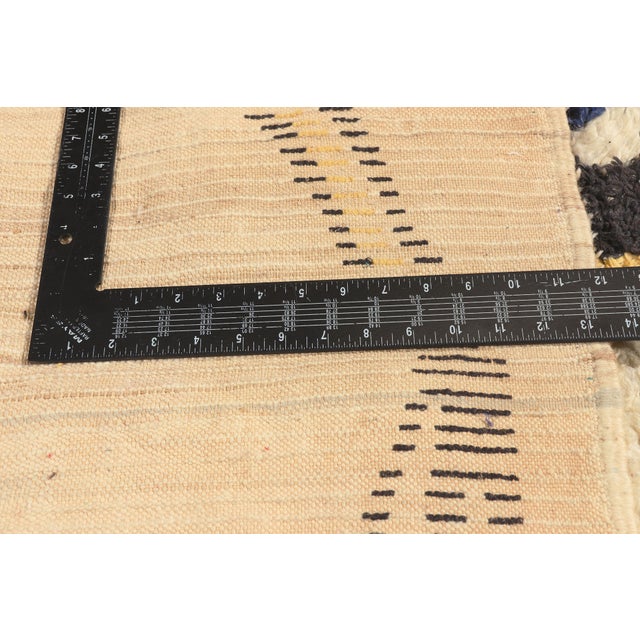 Textile Vintage Beni Ourain Moroccan Rug, 06'09 X 09'06 For Sale - Image 7 of 10