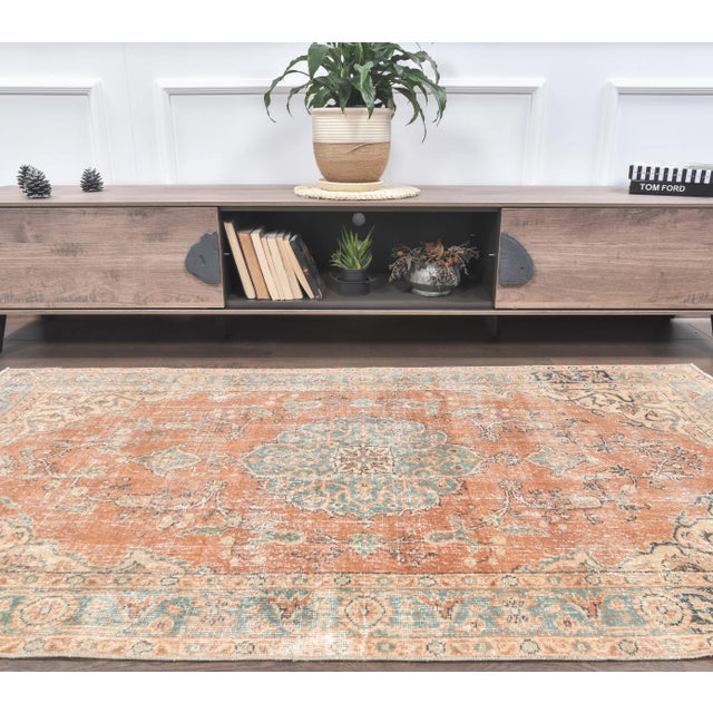 Traditional 1970s Turkish Handmade Wool Kilim Rug For Sale - Image 3 of 7