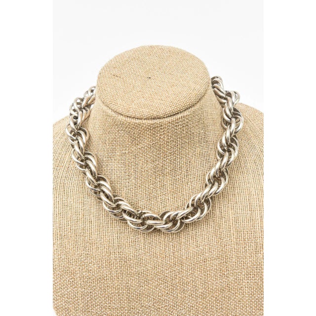 1980s Vintage Sterling Silver Italian Hallmarked Twisted Chain Link Sculptural Collar Necklace For Sale - Image 5 of 12