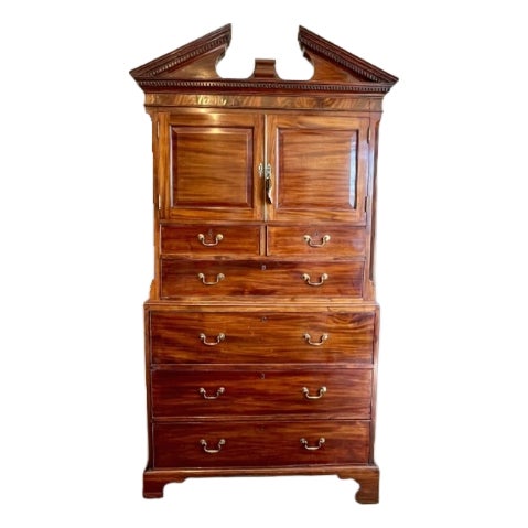 19th Century Mahogany Linen Prese Chippendale Style For Sale
