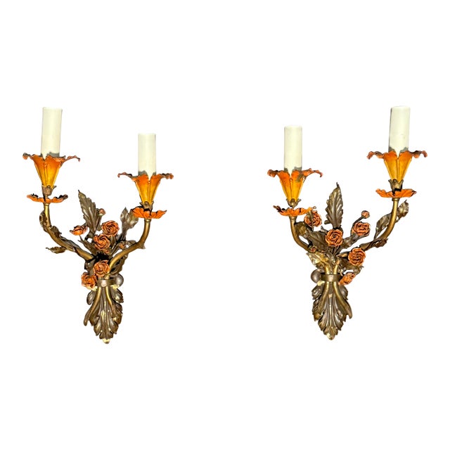Early 20th Century Attributed to Edward F. Caldwell & Co. Pair of Painted Tole Floral Wall Sconces For Sale