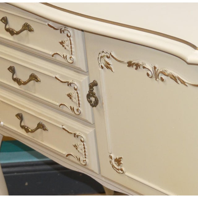 Chippendale White Gold Three Drawers Chest of Drawers, 1960s For Sale - Image 11 of 12