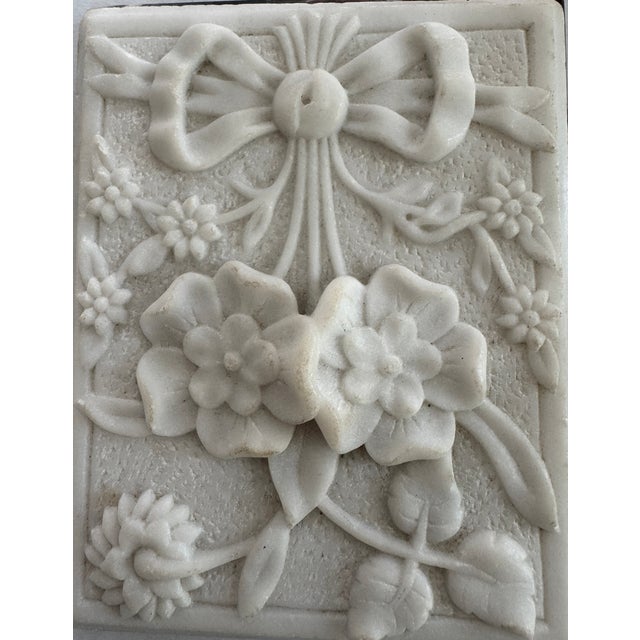 The American School 19th Marble Plaque Flowers For Sale - Image 3 of 6