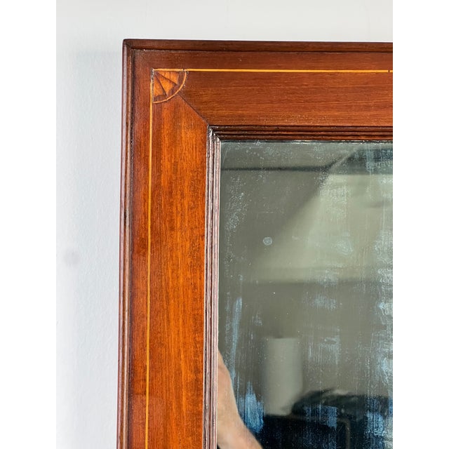 Traditional American Federal Mahogany Wall Mirror With Fan Inlay, Original Hand Silvered Glass, Circa 1810–1825 For Sale - Image 3 of 9