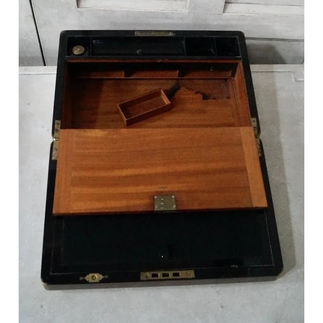 Brown Large Antique Middleton Writing Slope, 1820 For Sale - Image 8 of 12