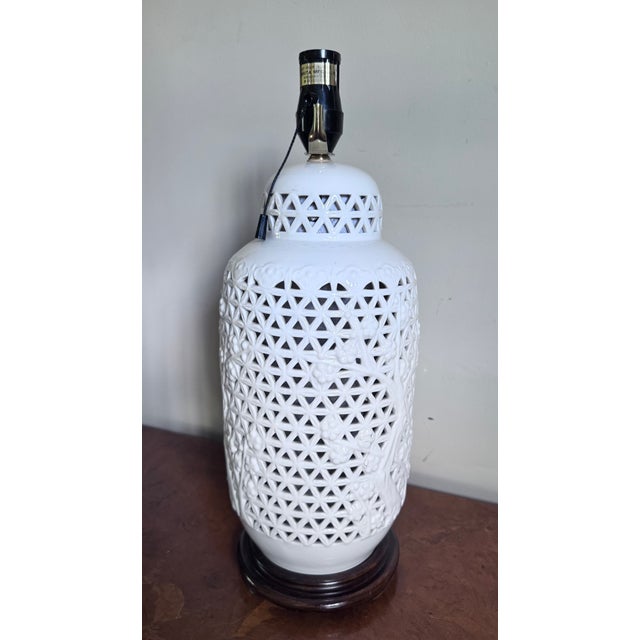 Mid 20th Century Mid Century Modern Blanc De Chine Asian Lamp For Sale - Image 9 of 11