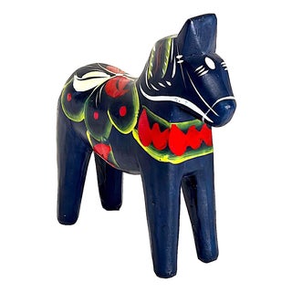 Swedish Folk Art Vintage Hand Painted Dala Horse For Sale