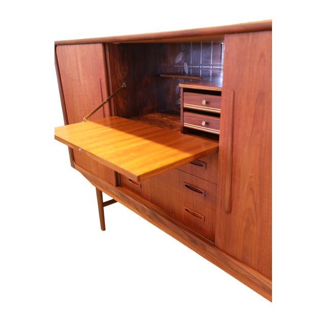 Vintage Danish Teak Cabinet with Bar Section and Sliding Doors from Clausen & Søn, 1960s For Sale - Image 17 of 18