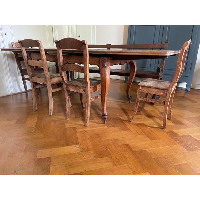 French Louis XV Style Extendable Dining Table, 1900 For Sale - Image 15 of 18