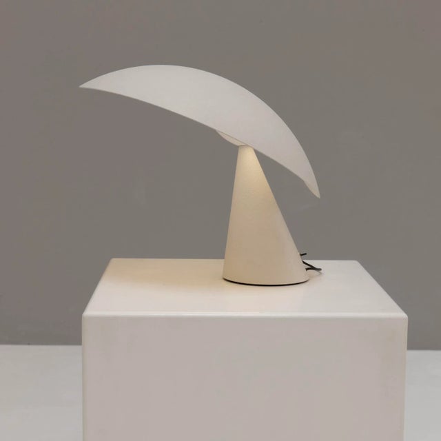 1980s Lavinia Lamp by Masayuki Kurokawa for Artemide For Sale - Image 5 of 12