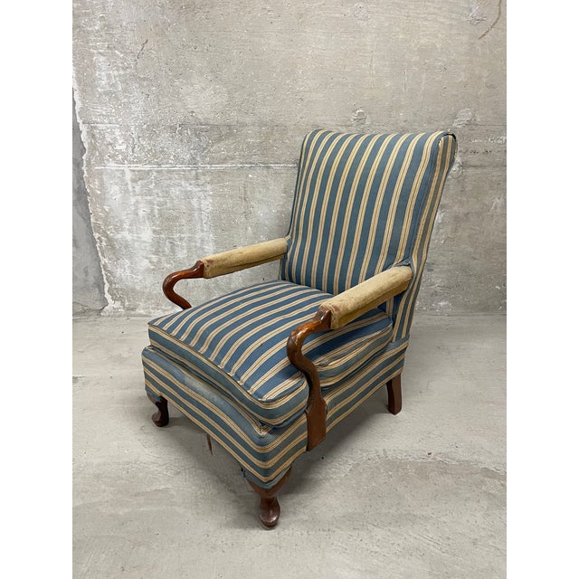 Early 20th Century Vintage Open Arm Host/Library Chair For Sale - Image 5 of 12