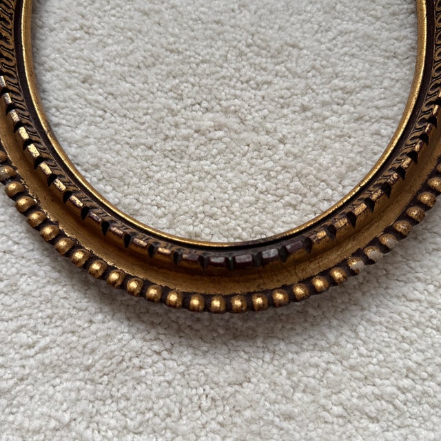 Vintage Ornate Oval Gilt Wood Picture Frame – Greek Key & Beaded Detail For Sale In Washington DC - Image 6 of 8