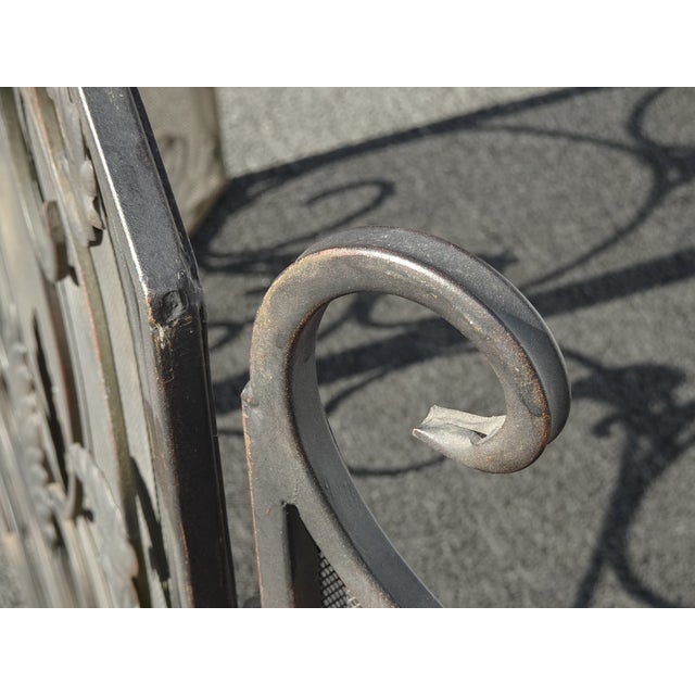 Vintage Black Fireplace Screen W Mesh Backing & Leaf Decor - French Country For Sale - Image 12 of 17