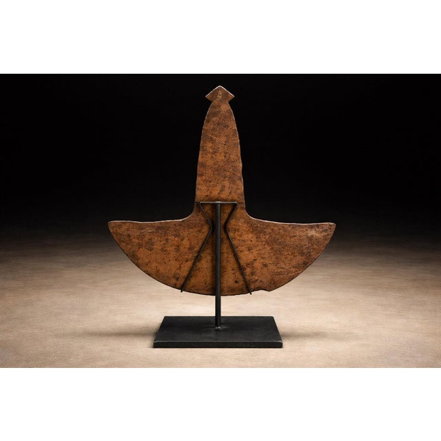 Metal Early 20th Century Mambila / Chamba Hoe Currency — North Eastern Nigeria & Cameroon For Sale - Image 7 of 11
