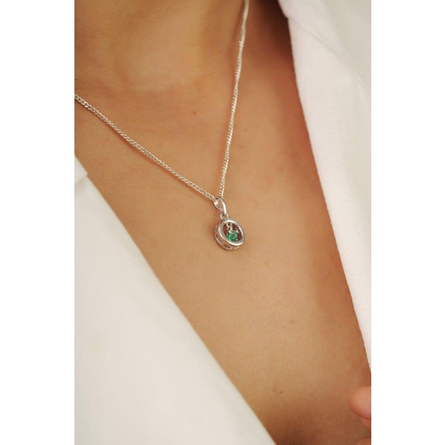 Metal Dainty Floating Emerald Open Circle Pendant for Her in 925 Silver For Sale - Image 7 of 12