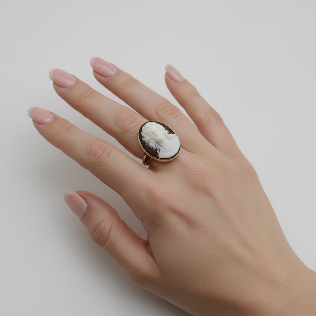 Late 20th Century Victorian High Relief Cameo of Young Maiden in 14k Gold Ring, Size 9.5 For Sale - Image 10 of 10