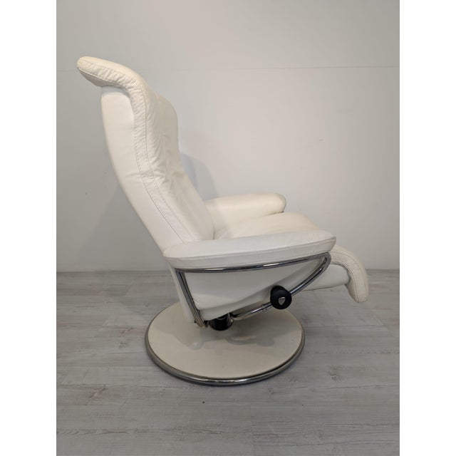Norwegian Recliner from Ekornes Stressless For Sale - Image 13 of 18