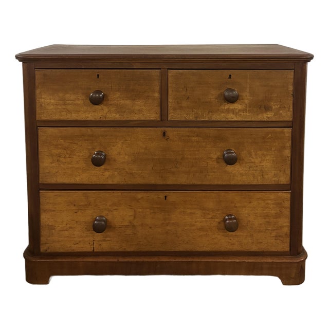 19th Century English Mahogany Chest of Drawers For Sale
