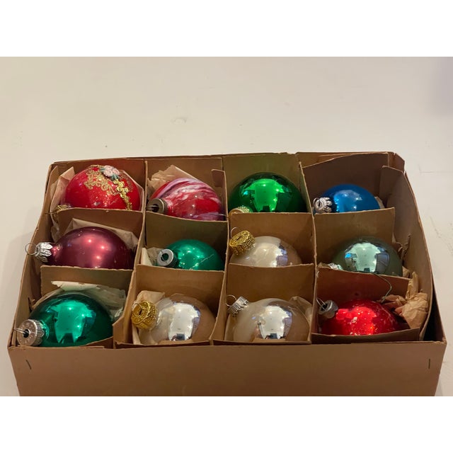 12 pcs in box 1950 th glass multicolor Christmas ornaments.