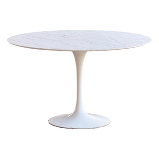 Mid-Century Modern Marble Top Dining Table by Eero Saarinen for Knoll International For Sale