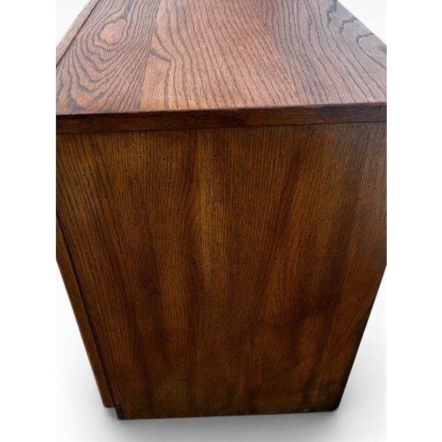 Mid-Century Modern Henredon Style Mid-Century Modern Campaign Oak Nightstand, Circa 1970s For Sale - Image 3 of 6