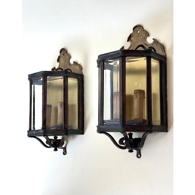 Louis XV Bronze Brass Wall Lanterns in Faceted Glass, Germany, 1970s, Set of 2 For Sale - Image 14 of 18