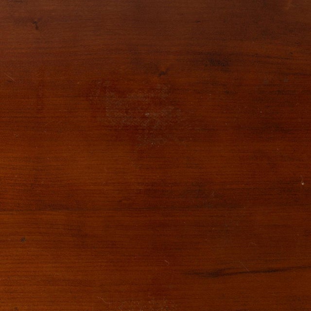 Early 19th Century Cherry Federal Period Drop Leaf Pembroke Table For Sale - Image 6 of 9