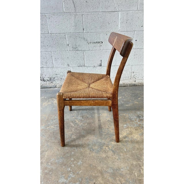 1950s Set of 4 Original 1950's Hans Wegner "Ch23" Oak Rattan Danish Mid Century Modern Chairs For Sale - Image 5 of 6