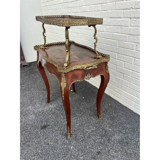 Early 20th Century French Provincial Style Two Tier Brass Kingwood Inlaid Occasional Table. For Sale - Image 9 of 10