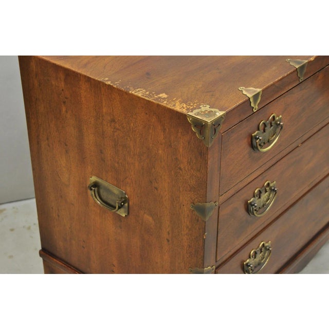 Mid 20th Century Henredon Pan Asian Chinoiserie Brass Butterfly 3 Drawer Campaign Chest Commode For Sale - Image 15 of 17