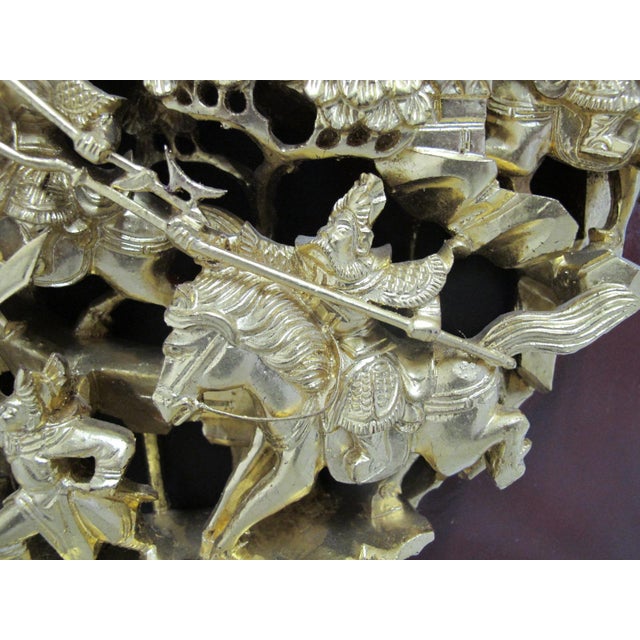 Chinese Gilt Carved Wood Elaborate Round Warrior Battle 3d Wall Art Panel For Sale In Portland, OR - Image 6 of 12