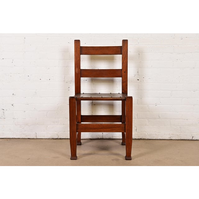 An exceptional antique Mission or Arts & Crafts period desk chair, side chair, or dining chair In the manner of Stickley...