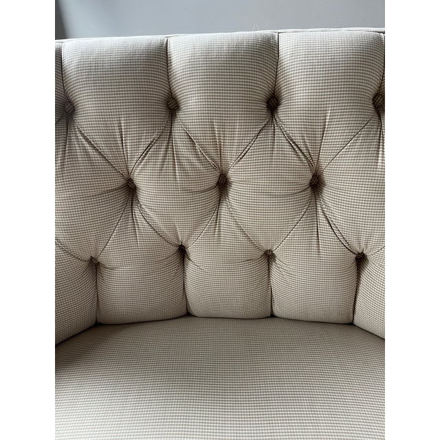 Traditional Curved Bench by Kravet For Sale - Image 3 of 8