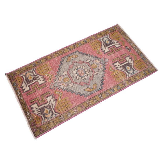 Rose Pink Vintage Oushak Mat, Small Turkish Rug Earthy Colors Doormat Laundry Room Decor - 1'7" X 3' For Sale - Image 6 of 13