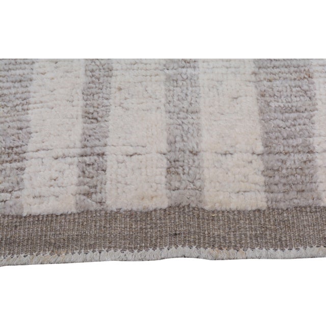 New Moroccan Hand Knotted Wool Rug, 2'6x9'9 For Sale - Image 4 of 5