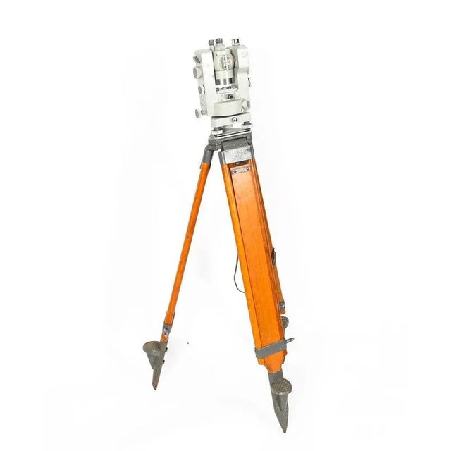 Vintage Theo 010 Theodolite with Tripod and Case by Carl Zeiss, Set of 2 For Sale - Image 3 of 18