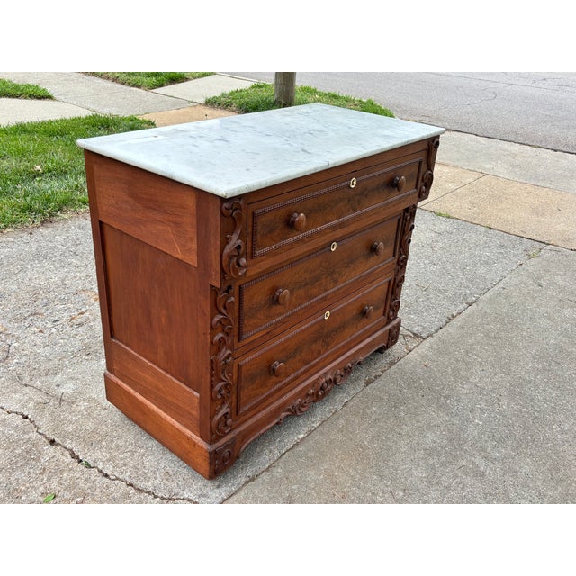 Mid 19th Century 19th Century American Flame Mahogany Veneer Marble Top Commode Chest For Sale - Image 5 of 18